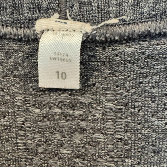 Women’s Lululemon Gray Swiftly Racerback Tank Top: Size 10 - Picture 8 of 8